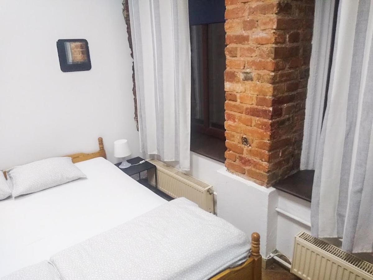 Music Hostel Piotrkowska Лодзь Экстерьер фото